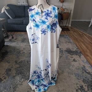 Floral Sleeveless Maxi Dress